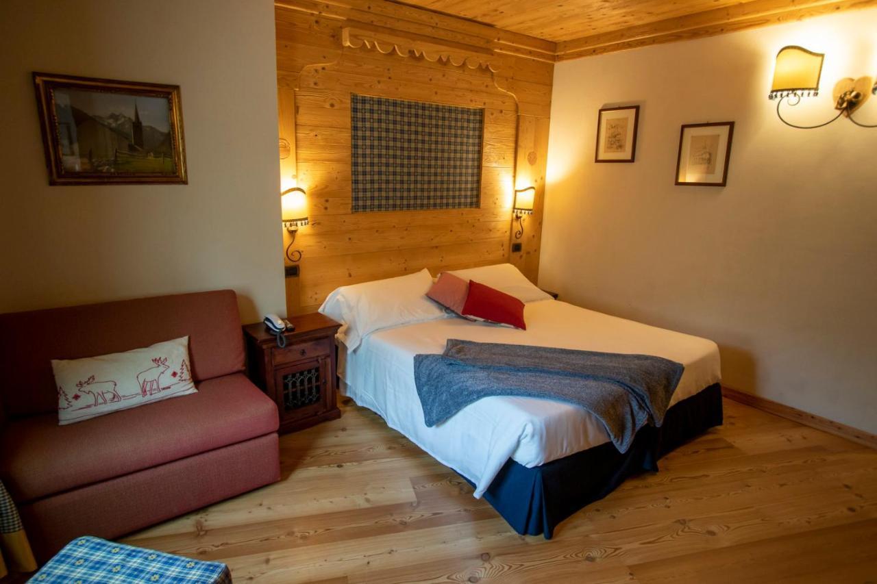 Laghetto Alpine Hotel & Restaurant Brusson Dış mekan fotoğraf