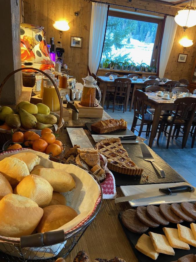 Laghetto Alpine Hotel & Restaurant Brusson Dış mekan fotoğraf