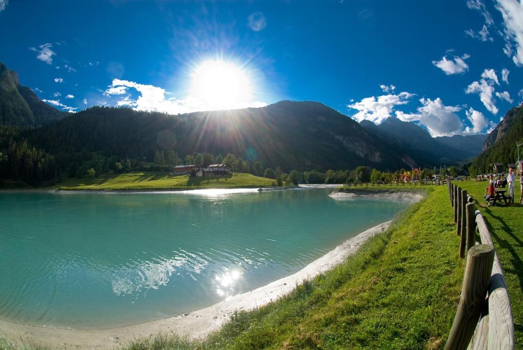 Laghetto Alpine Hotel & Restaurant Brusson Dış mekan fotoğraf